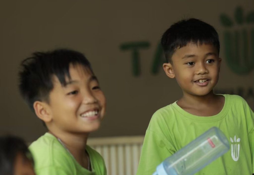 We empower children to be independent lifelong learners
