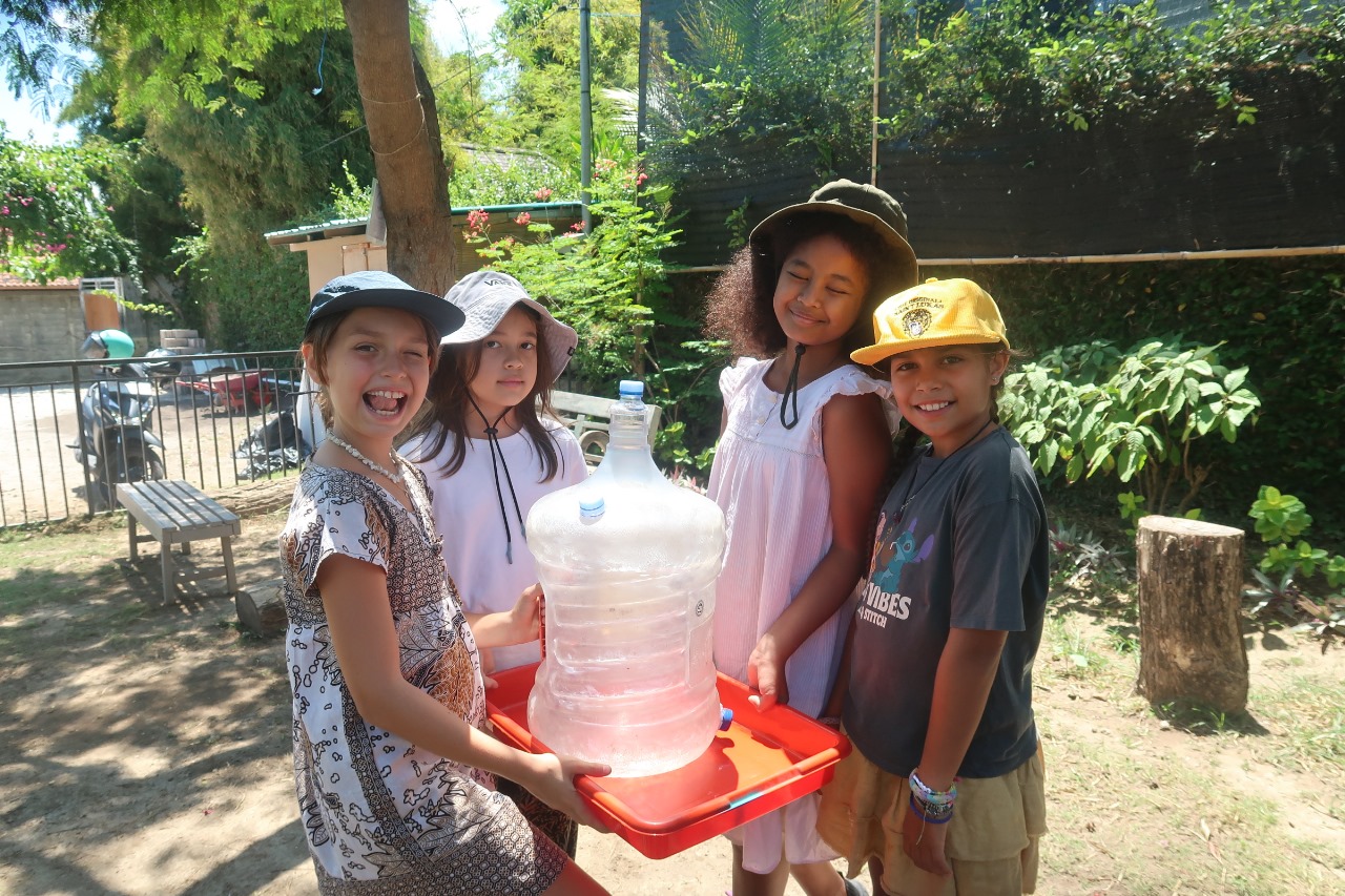 Green Class Community Service: Caring for Street Dogs